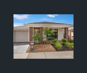 30 Jupiter Crescent, Cranbourne West, Vic 3977 - Photo 1