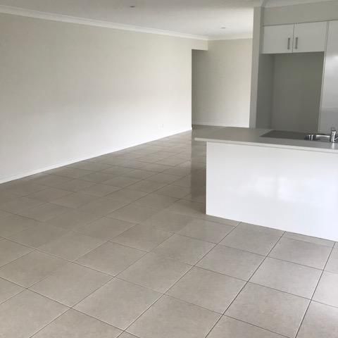 FAMILY HOME IN QUIET LOCATION - 9 MONTH LEASE ONLY TO END OF AUGUST 2026 - Photo 1