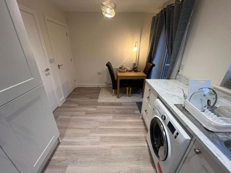 2 bedroom house to rent - Photo 2