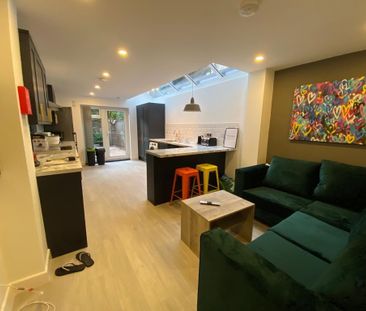 5 bedroom terraced house to rent - Photo 3