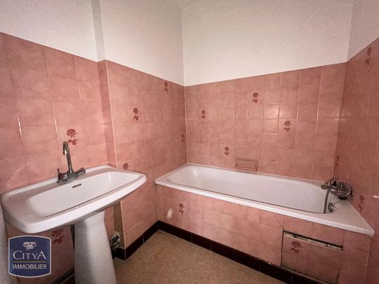 Location Appartement 2 pièces 80m² BRIVE LA GAILLARDE 19100 - Photo 1