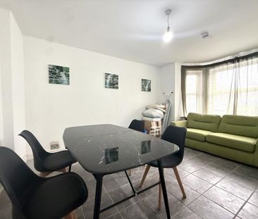 9 bedroom house share to rent - Photo 1