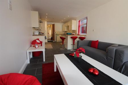 6 bedroom private hall to rent - Photo 2