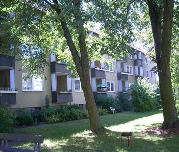 Auf gute Nachbarschaft - schicke 2-Zimmer-Wohnung mit Balkon - Photo 4