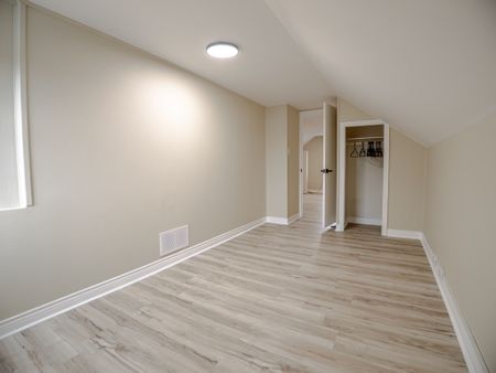 For Lease - 100 Donald Street Unit# Upper, Barrie, Ontario - Photo 4