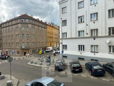 Pronájem bytu 2+1 55 m², Žitomírská 742, Praha - Photo 4