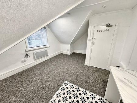 Studio to rent - Photo 4