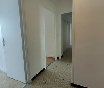Location Appartement 4 pièces 73m² DECIZE 58300 - Photo 4