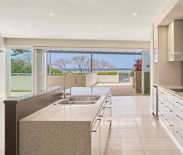 Kirra Apartment with Private Pool & Beachfront Entertaining - Photo 3