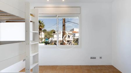 Casa o chalet de alquiler en Passeig Riera de la Ribes, Can Girona - Terramar - Vinyet - Foto 4