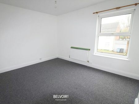 Terraced House to rent on - Photo 5