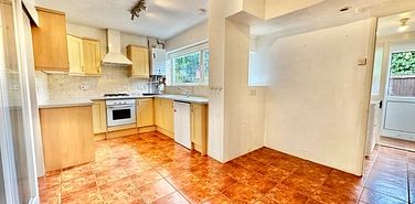 Priory Close, Broadstairs, CT10 2EU, Kent - Photo 2