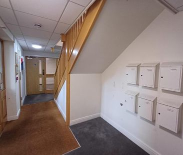 2 bedroom apartment to rent - Photo 6