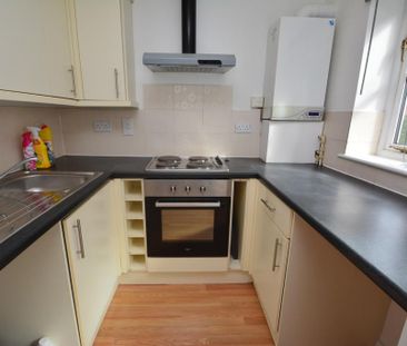 2 bedroom flat to rent - Photo 5