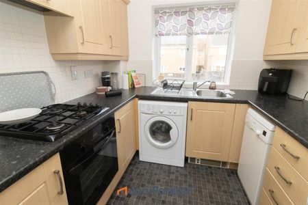 2 Bedroom House - Photo 4