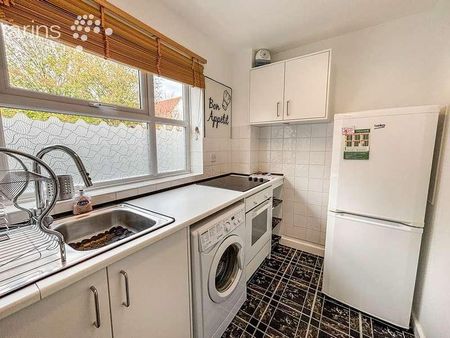 Lysander Close, Woodley, Reading, RG5 - Photo 3