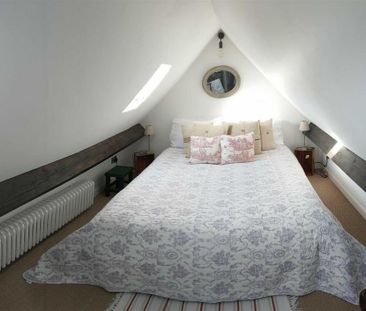 2 bedroom cottage to rent - Photo 2