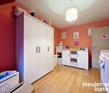 Ruime woning met drie slaapkamers, tuin en garage - Foto 4