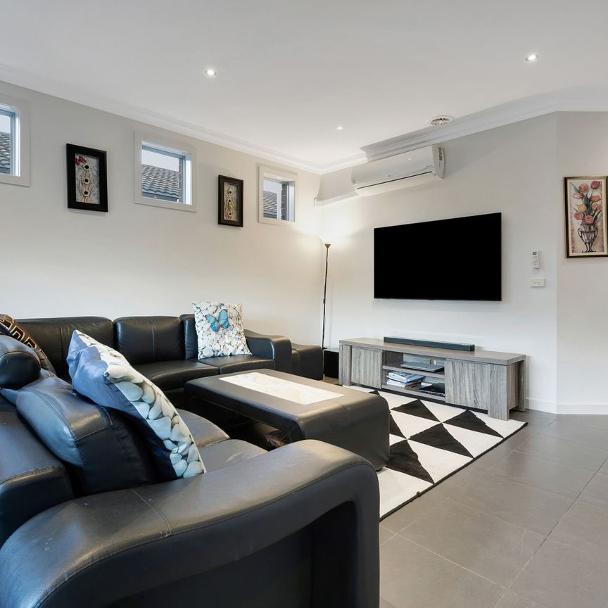 Charming Family Home in Craigieburn - Photo 1