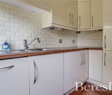 1 bedroom ground floor flat to rent - Photo 2