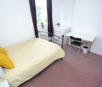 (5 BED) Loughborough Road, West Bridgford, NG2 - Photo 4