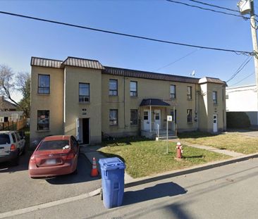 Two-Bed (4.5) Large - 322-328 Rue Matton, Granby - Photo 3