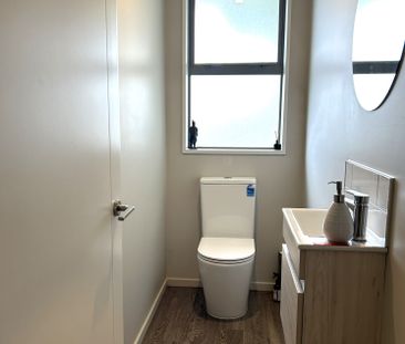 Four Bedroom Home - Photo 2