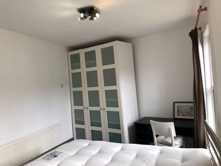 Room in a Shared Flat, London Road, E13 - Photo 3