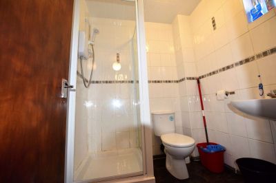 1 bedroom Studio in Flat 5, Leeds - Photo 5