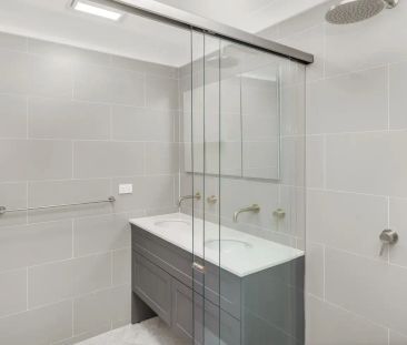 “Luxury Townhouse In Prime Hurstville Location Available Now ! ! !” - Photo 6