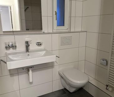 Luminous 2.5-room apartment in Arlesheim with roof terrace and fres... - Photo 1