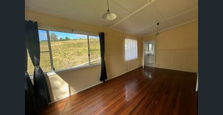 Charming Country Escape in Eltham - Photo 3