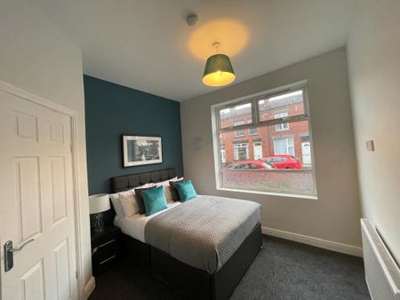 1 bedroom in a house share to rent - Photo 3