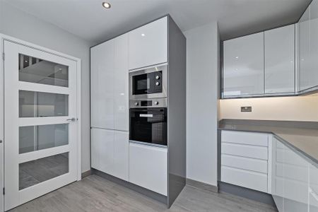 3 bedroom maisonette to rent - Photo 2