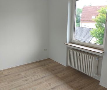 Freundliche 3 Zimmer Wohnung mit Balkon wartet auf Sie - Photo 3