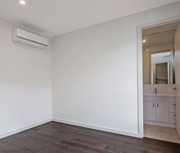 56B Highland Avenue, Oakleigh East VIC 3166 - Townhouse For Rent | ... - Photo 5