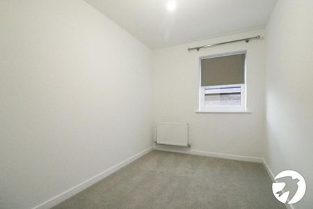 3 bedroom detached house to rent - Photo 2