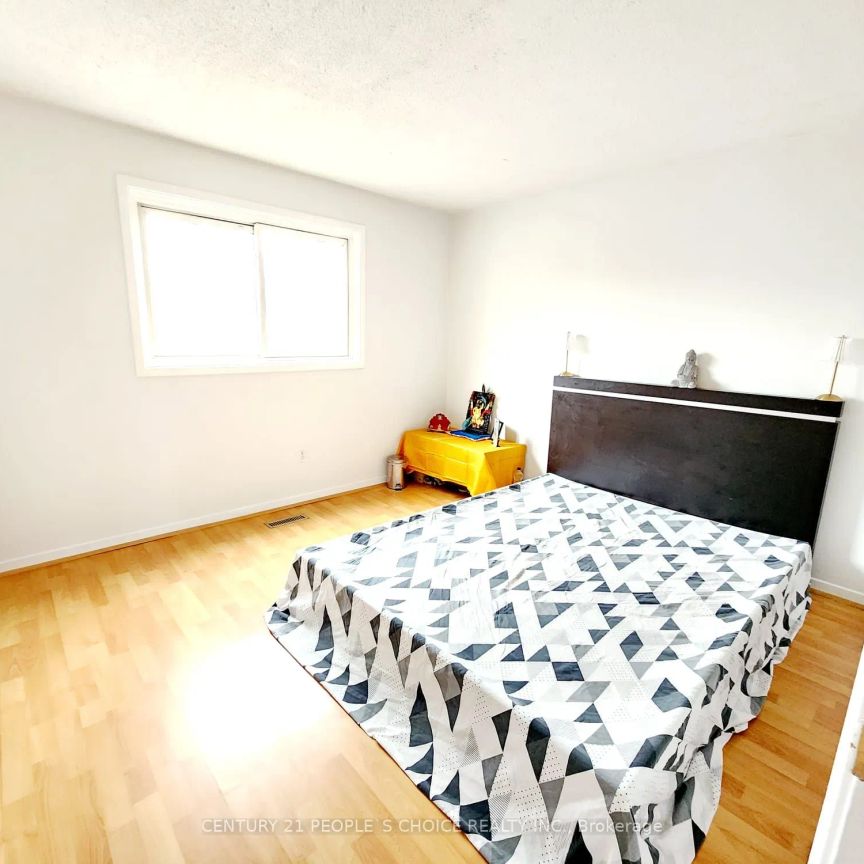 7275 Corrine Crescent - Photo 1