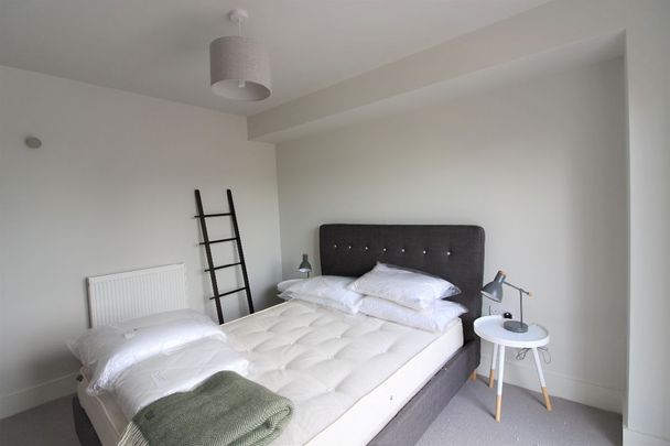 Arundel Street, Manchester - Photo 1