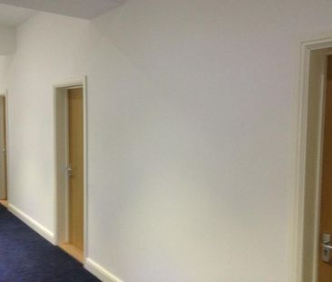 1 bedroom in a house share to rent - Photo 6
