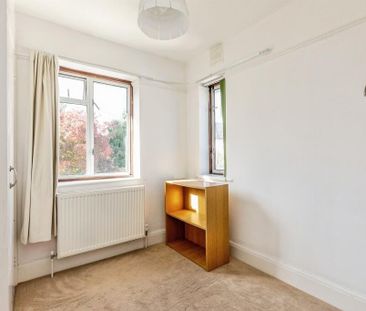 4 Bed Semi-Detached House, Downs Cote Drive, BS9 - Photo 5