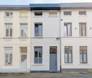 Huis te huur in Mechelen voor € 1.200 met 3 slaapkamers - Photo 1