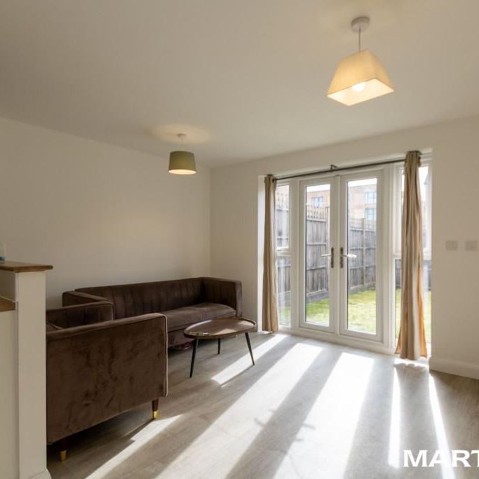 4 bedroom townhouse to rent - Photo 1