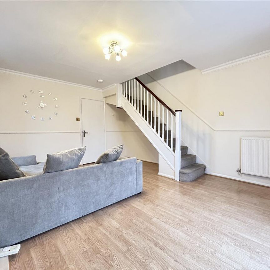 2 Bedroom House To Let - Photo 1