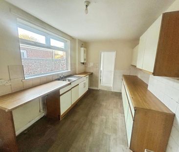 3 bedroom terraced house to rent - Photo 4