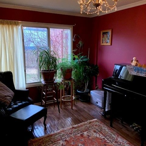 For Lease - 39 Timpson Drive, Aurora, Ontario - Photo 1