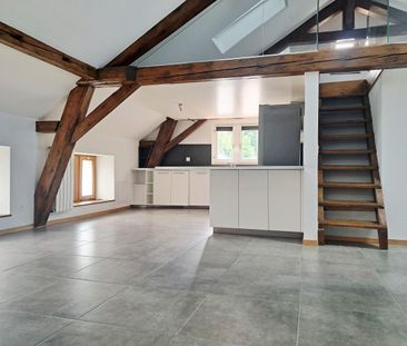 RUE BASSE 38, Appartement de 2.5 pièces avec vaste mezzanine - Photo 2