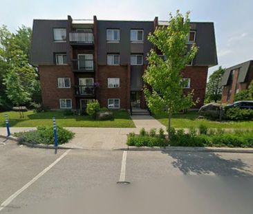 !|! LOGEMENT 4 1/2 À LOUER 1 475$ !!! LIBRE LE 1ER JANVIER 2026 - Photo 2