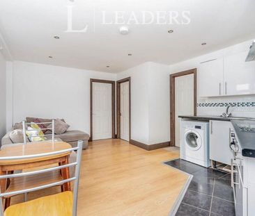 2 bedroom apartment to rent Shirley Road, Southampton, SO15 - Photo 3