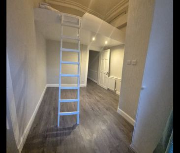 1 Bed Flat, Trinity Crescent, EH5 - Photo 3